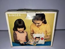 Nähmaschine Singer Antike Kindernähmaschine aus 70er Komplett unbenutzt in OVP