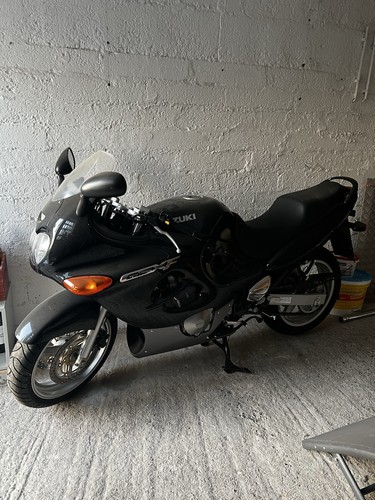 Suzuki gsx 600 - f,