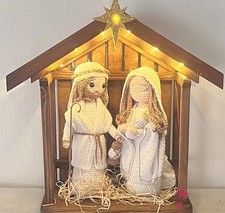 Krippe gehäkelt, Krippe