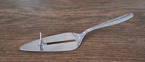 Tortenheber mit abstreifer - tortenheber,