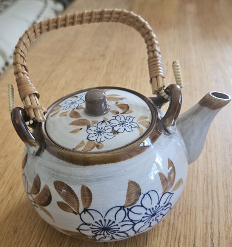 Kleine bemalte teekanne - bemalte,