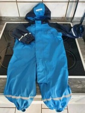 Blau gefütterter Matschanzug