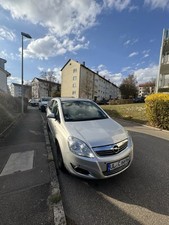 Opel Zafira B -Family 02.09.2009 ?? , 128.000 Km , Sommer- und Winterreifen.