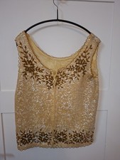 Außen Perlen und Pailletten