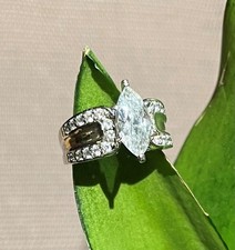 Diamonique Zirkonia Marquise