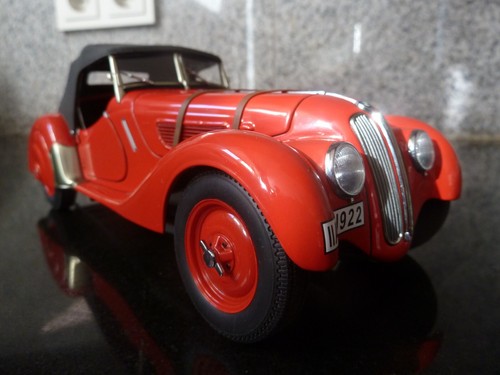 Autoart bmw 328 - 1:18,