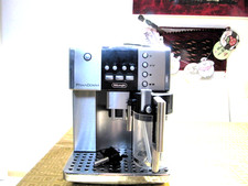 De'Longhi Prima Donna ESAM 6600 Kaffeemaschine mit Milchkanne (((DEFEKT)))