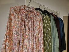 5 Schicke BLUSEN  im Paket Gr