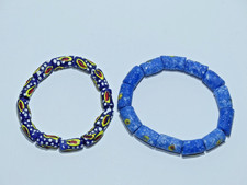 Afrikanische Krobo Pulverglasperlen - 2 Stränge - als Armband gefädelt - Ghana