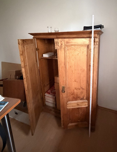 Antiker holzschrank braun mit - braun,