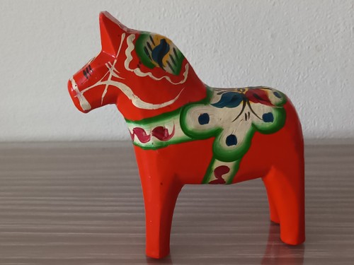äkta dalahemslöjd pferd - pferd, /