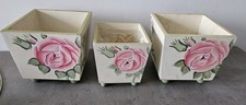 3 Übertöpfe Holz beige Rosen rosa grün Blumen-Töpfe Landhaus Stil Kugelfüße