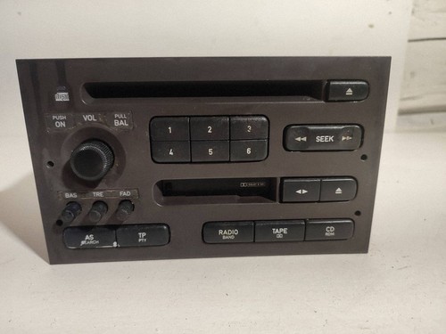 Saab 2002 radio - 9-5,