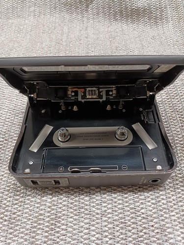 Sony dd9 quartz walkman - sony, wm-dd9