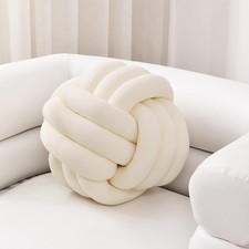 Weicher Knotenball Kissen