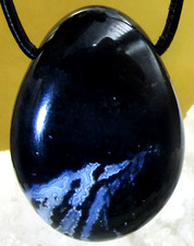 ONYX    TROPFEN   Trommelstein