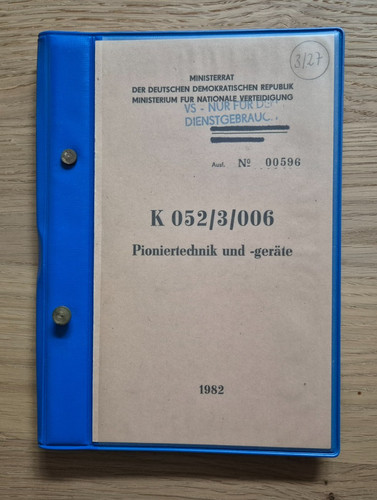 Dienstvorschrift ddr nva - ddr, --