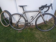 Apex Terrae Carbon Gravelbike DI2 7,8 kg