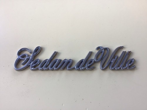 Cadillac sedan ville chrom - de,