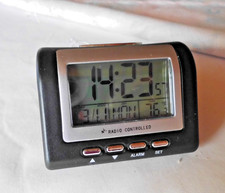 Wecker digital  Radio ?