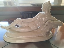 Porzellanfigur "Ruhende Dame" , entworfen von Paul Scheurich für KPM Berlin