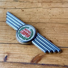Classic Mini Cooper Emblem mit