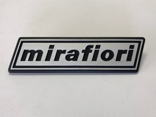 Schriftzug mirafiori für - "mirafiori",