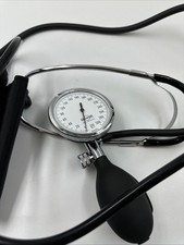 Blutdruckmessgerät Stethoskop