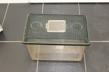 Faunarium aus Kunststoff mit