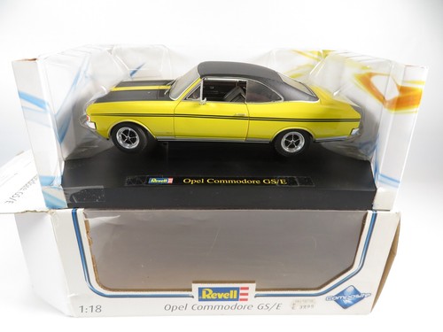 Revell opel commodore - 1:18,