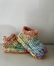  HANDARBEIT   <> gehäkelte <> Hüttenschuhe mit Filzsohle <> Gr. 38/39 <> 