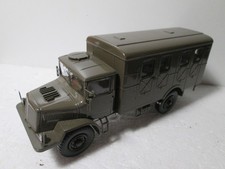 Premium ClassiXXs Tatra 128 mit Leutekoffer M 1:43