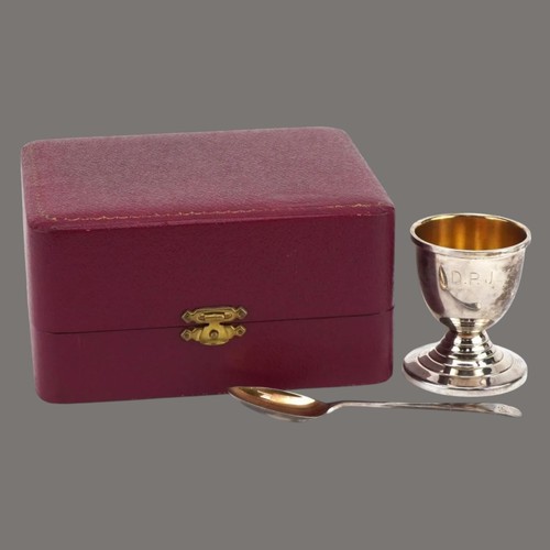 Silber taufset eierbecher und - eierbecher,
