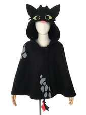 Ohnezahn Umhang mit Kapuze |