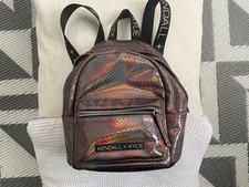 KENDALL + KYLIE  -Rucksack Klein ~  Tolle Farbe ~ 23 x 21 cm ~ NEU ~ 