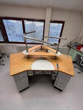 Zahntechniker-Tisch / Dentaltechnik-Arbeitsplatz-3 Plätze (grau)