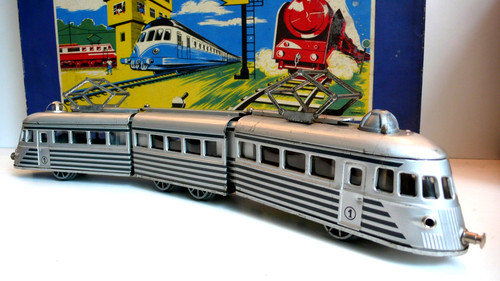 Joustra elektrotriebwagen - joustra, "o"