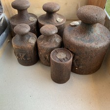 6 alte Gewichte aus Eisen mit