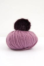 Rico Design Häkelset Mütze mit Bommel Wolle Lila DIY Handarbeit