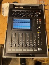 T.Mix DM20 Digital Mixer mit Flightcase SoundKing
