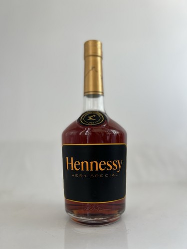Hennessy cognac very - v.s,