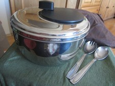 Salatschleuder - Schüssel Silit und ein Salatbesteck