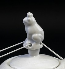 9986400 Porzellanfigur