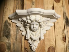 Große Konsole Engel