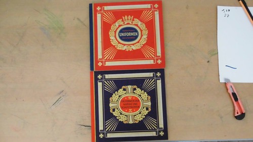 Alben uniformen der - "uniformen,