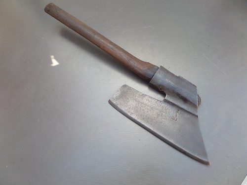 Altes zimmermann beil - beil, axt