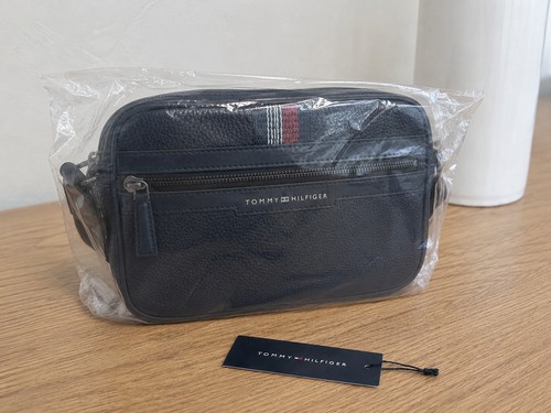 Tommy hilfiger navy crossbody - hilfiger,