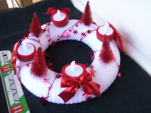 Adventskranz gehäkelt weiß - gehäkelt,
