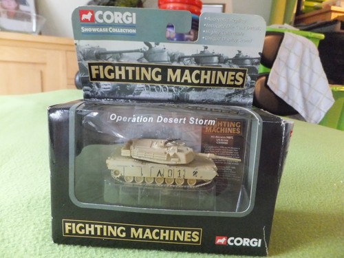 Corgi fighting machine cs90086 - corgi,