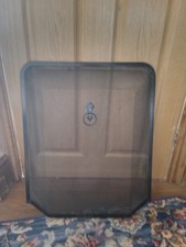 schwarzes Metalldrahtgeflecht Fireguard 61cm x 42cm x 11cm ca. guter Zustand